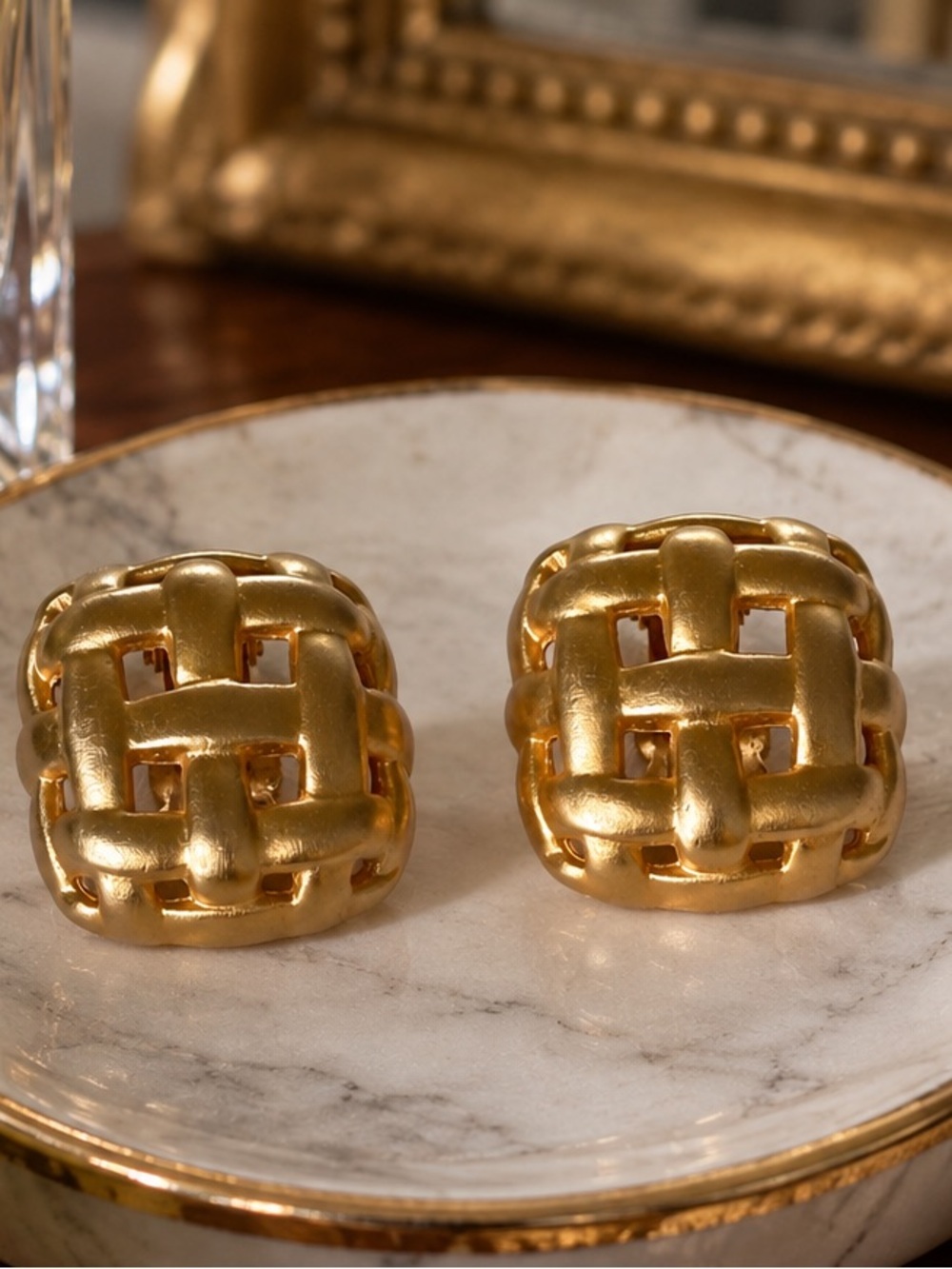 Vintage GAY BOYER Signed Gold Tone Basket Weave Clip On Earrings 1980s Retro.